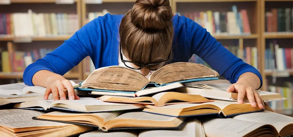 Sınav Stresi: Başarıyı Engelleyen Bir Yük mü, Doğru Yönetildiğinde Bir Güç mü?